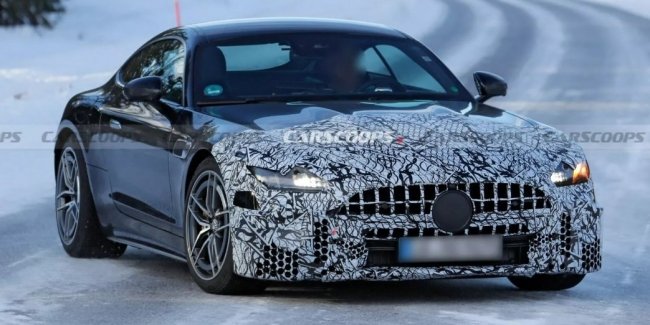 ������������ Mercedes-AMG GT ������� �� ����������