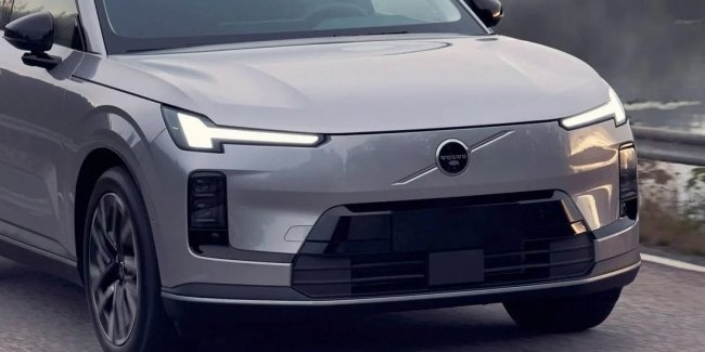 Volvo �������� ����������� XC70 � ������ ������