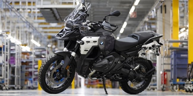 �� ����� BMW � ������ �������� 4-��������� ��������