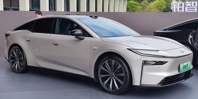 Toyota ������� ��������������� �� ����� ������������ bZ7