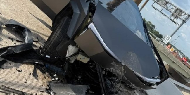 �������� Tesla ��������� ������� ������ � ������� � �����