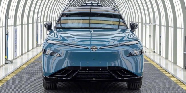 Volkswagen �������� ����������� ID.Unix 08 � ����������� Xpeng