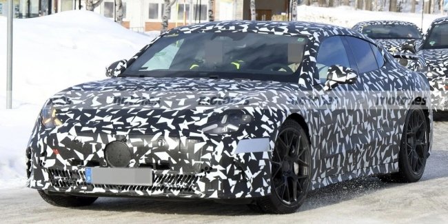 ����� ����������� Mercedes-AMG GT ��������� �� ������