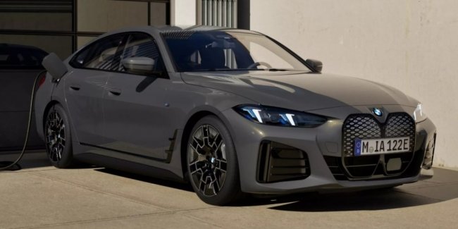 ������������ BMW i4 ������� �� �����������