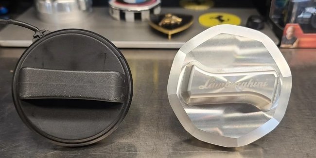 ������� ������� � �������� Lamborghini Aventador ���������� �� ������� Ford Focus