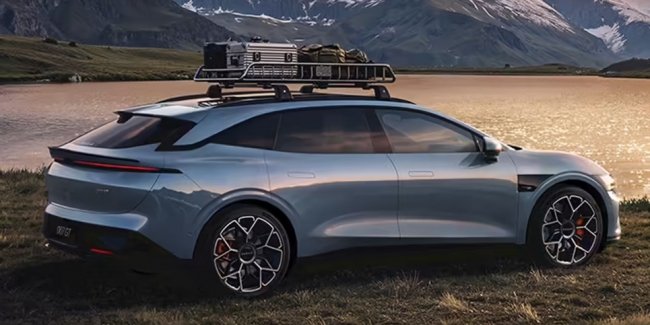 Zeekr ���� �������� ����� 007/007 GT �� �������� ���� 001