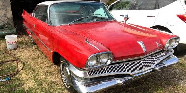 �������� �������� Dodge Dart 1960 ���� � ������ �����
