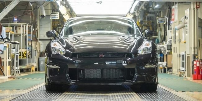 �� 2030 ���� Nissan ��������� ���� �������� GT-R