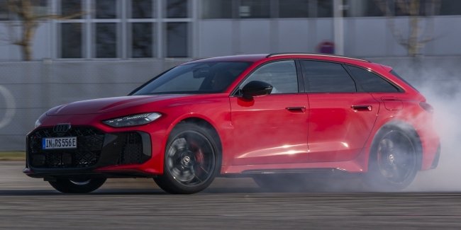 ����� Audi RS 5 ������� ����������� ������� ��������� ������� ����