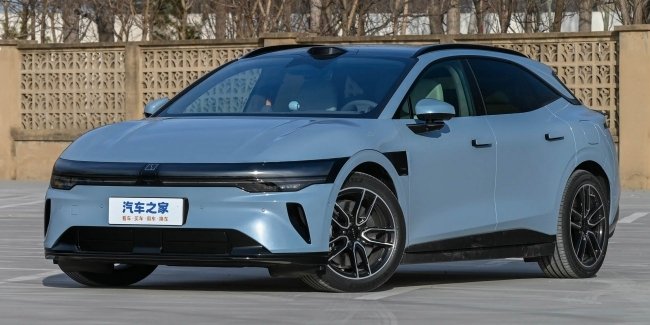 � ���� ���������� ���������� ������ ��������� Zeekr 007 �� 007GT