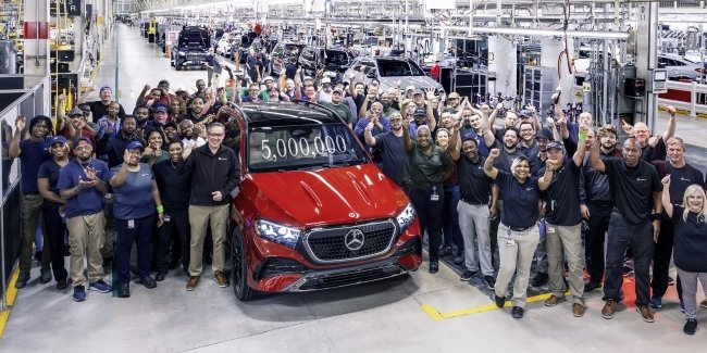 � ������� ���������� Mercedes-Benz � ��� ��������� ����� ��� 5 �������� ���������