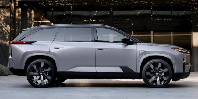 Lexus �������� ����������� ���� �������� ��������� TX