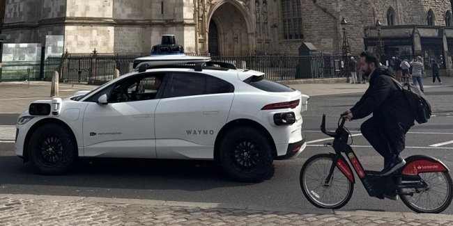 Waymo ������������� ���� ������������� ����