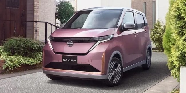 Nissan Sakura ������� � ��������� Leaf