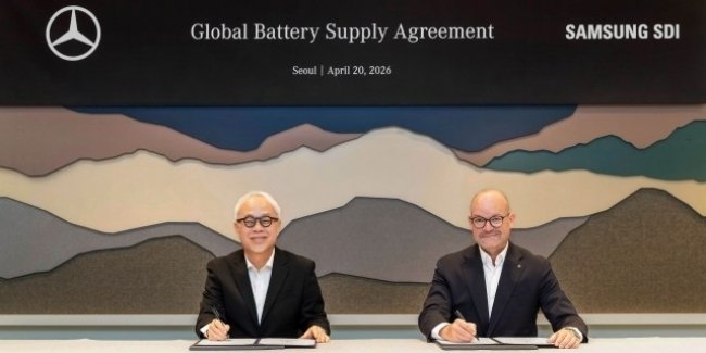 Mercedes-Benz ���������� �� ����� ������ Samsung