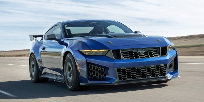 Ford ����������� �������� Mustang Dark Horse SC 2026