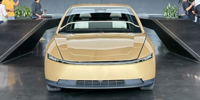 Tesla �������� ������ ������� ��������� Cybercab