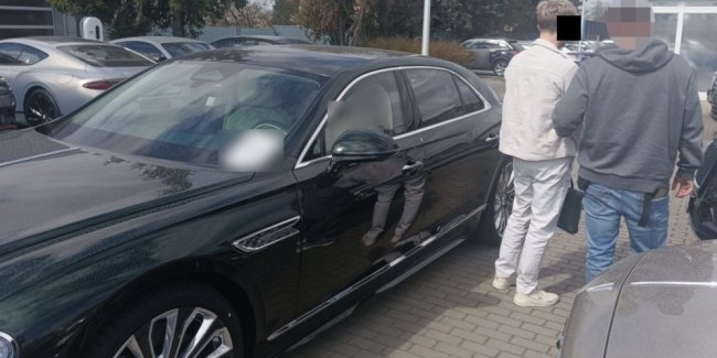 � ������ ���������� ���� �� ���������� �������� Bentley