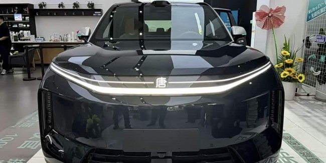 ����� BYD Great Tang ������ ���� ����� � ����