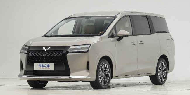 � ���� ������������ Wuling Xingguang 730 Premium Edition