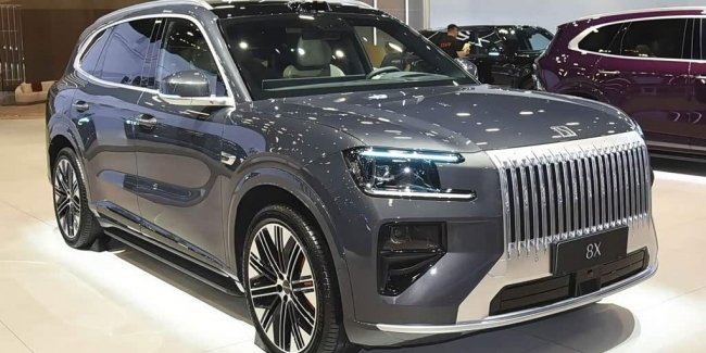 ����� �������� Zeekr 8X �������� � �����