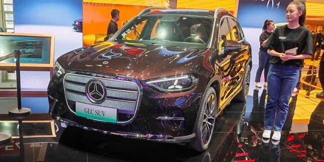 ����������� Mercedes-Benz GLC ������� ��������� �����