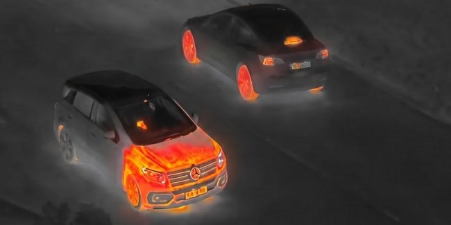 � Tesla �������� ��� ������� �������� ���� ������������