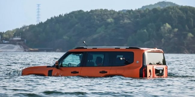 ���������� ������������ Jetour G700 �������� �����, �� �����