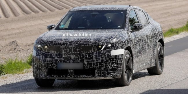 ����� BMW iX4 ����� ������� �� ��� �����