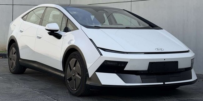 Hyundai Ioniq V ������� ��������� ����������� � ������� 188 �.�.