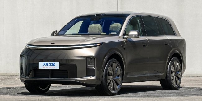 ��������� ����� Li Auto L9 Livis ������� � ������