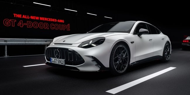 Mercedes-Benz ���������� ����� ����������� Mercedes-AMG GT 4-Door Coupe
