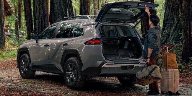 � ��� ������ ������ ���� �� ������� Toyota RAV4
