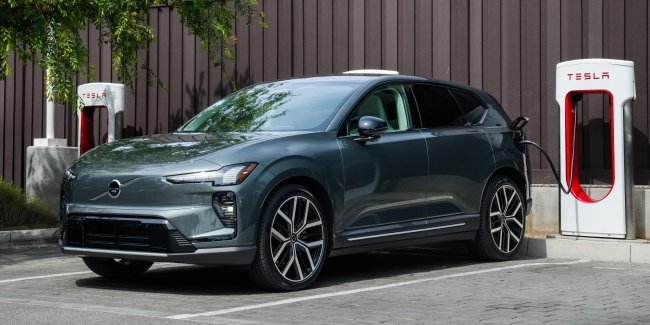 ����������� Volvo ��������� ������ �� ������� ����� Tesla Supercharger � �����