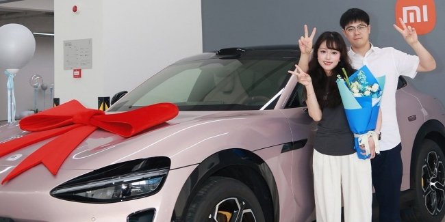 Xiaomi � ���� ������� ���� ��������� YU7 �� ���� Tesla
