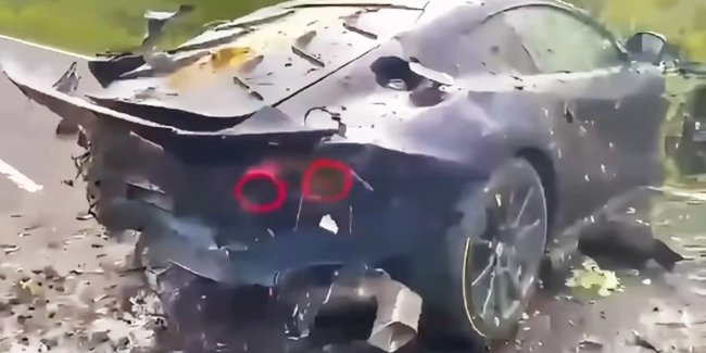 г������ Ferrari 812 Competizione ������� � ������ ��������