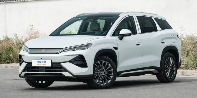 BYD �������� �� ���������� ����� ������ Song Ultra DM-i