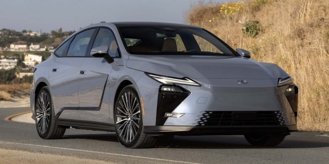 Lexus ���������� ����� ES: ����� ������ ���� �������������