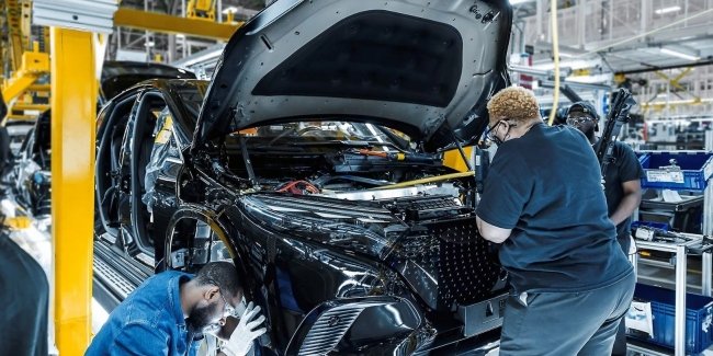 ���� ������������� ��� ���� ������������� ���� ������� Mercedes-Benz ��� � �����