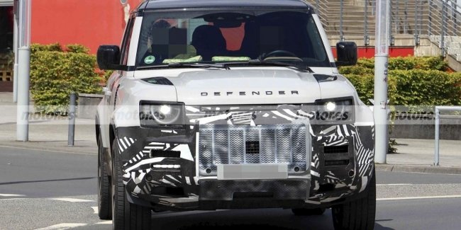 ����� Land Rover Defender ������� �� ������