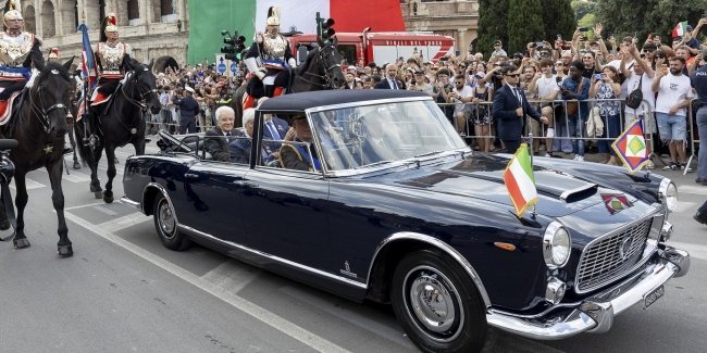 ���������� Lancia Flaminia �������� ��� ������ ����� �����