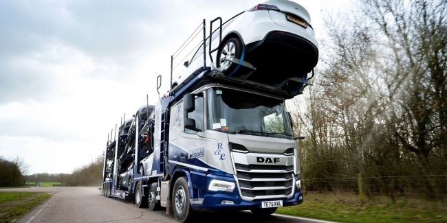 ������������ ���������� ����� DAF XD � ������� �����