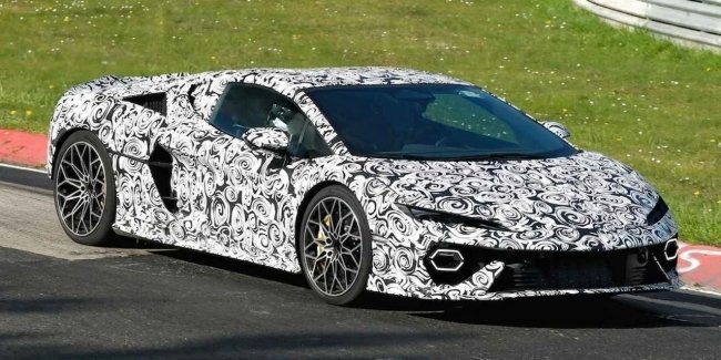 �������� Lamborghini Temerario Spyder ������� �� ��� ����������� �� ������������