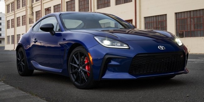 Toyota ����������� �������� ���� GR86 2027
