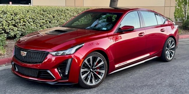 Cadillac CT5-V Blackwing ������� ��������� ����� �� Callaway