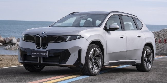 BMW iX3 ������� ����� 800 �������� �� ������ ����� � �������� ������