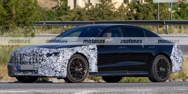 ����� Mercedes-AMG S 63 ������� �� ������