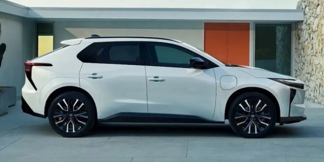 Toyota ������� ������� ����� ���������� ������������