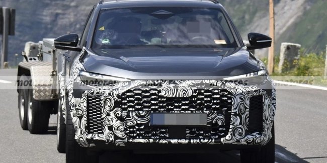 Audi ������ ����� RS Q5 �� ������� ������������