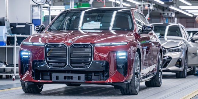 ���������� ����������� ���������� ������������� ������ BMW 7 Series